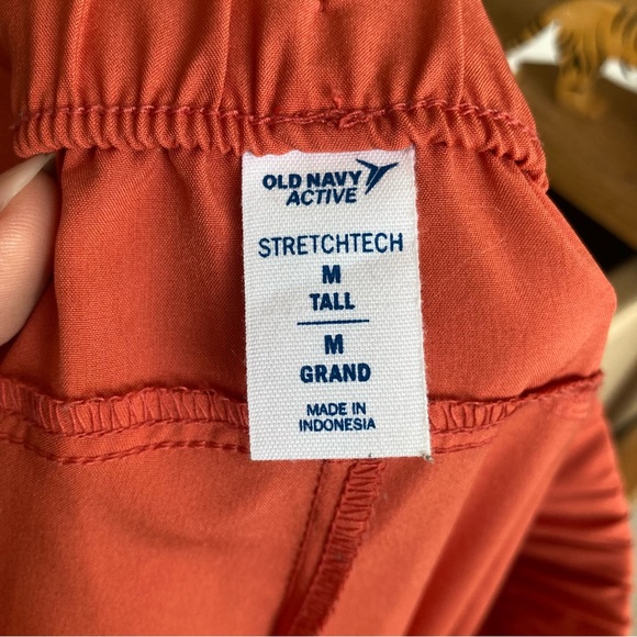 Old Navy Stretch Tech Cropped Drawstring Joggers size Medium Tall Orange - Picture 5 of 6